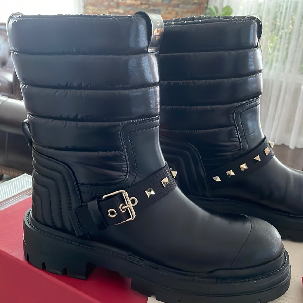 Valentino Garavani Rockstud all weather boots